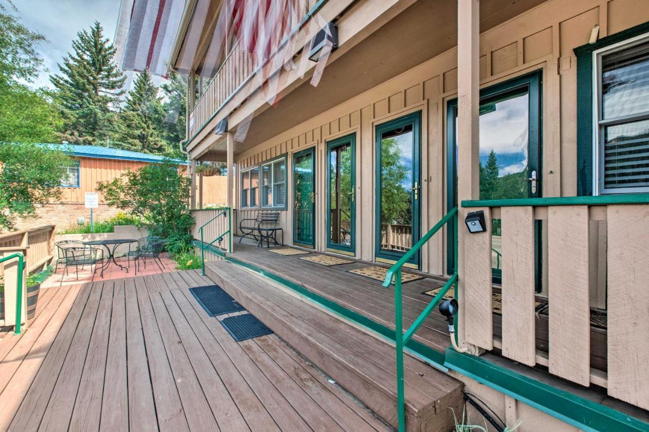 Main St Red River Ski Condo With Mountain View! Экстерьер фото