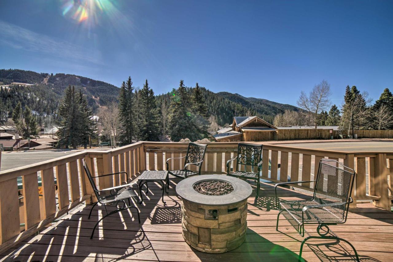 Main St Red River Ski Condo With Mountain View! Экстерьер фото